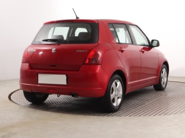 Suzuki Swift IV Hatchback 5d 1.3 92KM 2006 Suzuki Swift 1.3, Klima, Podgrzewane siedzienia, zdjęcie 4