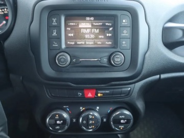 Jeep Renegade SUV 1.4 MultiAir 140KM 2016 Jeep Renegade 1.4 MultiAir, Salon Polska, zdjęcie 11