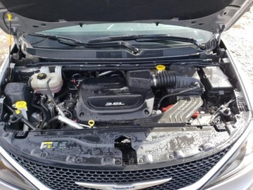 Chrysler Pacifica II 2017 Chrysler Pacifica Touring 2017 3.6l 3.6 Benzyna 297KM, zdjęcie 6