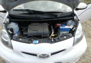 Toyota Aygo I Hatchback 3d 1.0 VVT-i 68KM 2010 Toyota Aygo sliczna mala tania niezawodna BEZ RDZY klima Benzyna 68KM, zdjęcie 17