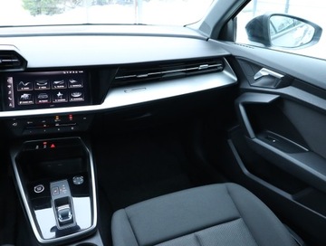 Audi A8 D5 2021 Audi A3 35 TFSI, Salon Polska, Automat, Klima, zdjęcie 7