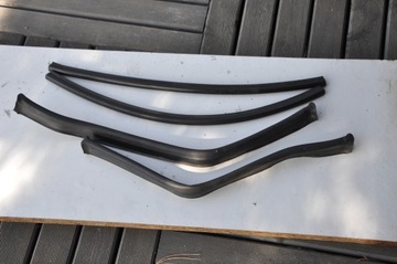 BMW E31 840 850 ПРОКЛАДКА ПОД КАПОТОМ СПРАВА СЛЕВА