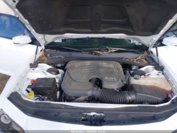 Chrysler 300C II 2023 Chrysler 300s 2023 3.6 Benzyna 300KM, zdjęcie 8