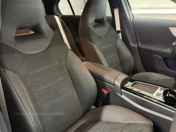 Mercedes Klasa A W177/V177 Hatchback Facelifting 1.3 200 163KM 2025 MERCEDES-BENZ A Klasa 200 AMG Line 1.3 (163KM) 2025, zdjęcie 3