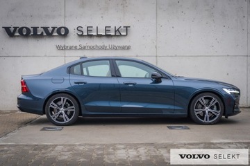 Volvo S60 III Sedan Facelifting 2.0 B5 250KM 2023 Volvo S60 VOLVO S60 B5 Ultimate Dark Mild Hybrid B, zdjęcie 8