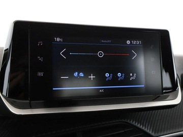 Peugeot 2008 II SUV 1.2 PureTech 100KM 2020 Peugeot 2008 klima auto full LED czujniki, zdjęcie 22