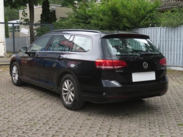 Volkswagen Passat B8 Variant 1.4 TSI ACT 150KM 2015 VW Passat 1.4 TSI, Salon Polska, Navi, Klima, zdjęcie 3