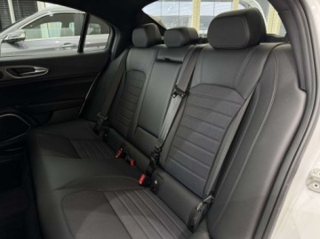 Alfa Romeo Giulia II Sedan Facelifting 2.0 Turbo 200KM 2022 Alfa Romeo Giulia Sprint Kamera cofania Android Auto Nawigacja Salon P, zdjęcie 11