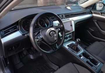 Volkswagen Passat B8 Variant 2.0 TDI BlueMotion SCR 150KM 2019 Volkswagen Passat Cena Brutto 2.0 Diesel 150KM, zdjęcie 7