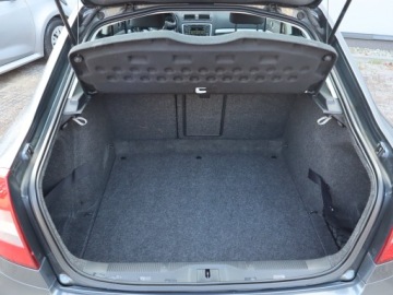 Skoda Octavia II Hatchback Facelifting 1.2 TSI 105KM 2010 Skoda Octavia 1.2 TSI, Salon Polska, Klima, zdjęcie 13