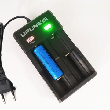 УНИВЕРСАЛЬНОЕ ЗАРЯДНОЕ УСТРОЙСТВО для литий-ионных аккумуляторов 18650/14500/26650