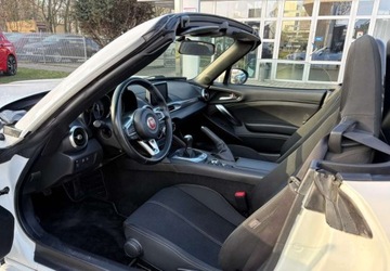 Fiat 124 Spider 1.4 MultiAir II 140KM 2019 Fiat 124 Spider Fiat 124 Spider 1.4 MultiAir Turbo 1.4 Benzyna 140KM, zdjęcie 9