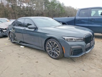 BMW Seria 7 G70 2022 BMW Seria 7 BMW serii 7 750i xDrive Sedan z 2022 roku , od ubezpieczalni, zdjęcie 2