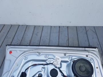 DVEŘE PRAVÉ PŘEDNÍ FIAT IDEA 647
