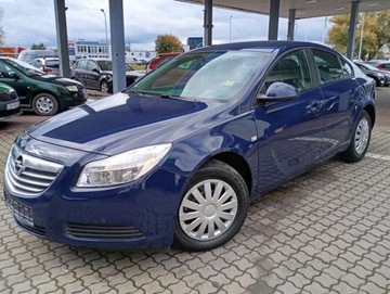 Opel Insignia I Sedan 1.8 Twinport ECOTEC 140KM 2009 Opel Insignia 1.8 PROSTA benzyna ORYGINALNY przebieg 134 tys. km stan IDEA