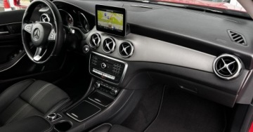 Mercedes GLA I Off-Roader Facelifting 1.6 200 156KM 2019 Mercedes-Benz GLA Salon PL Od Dealera Czujniki Tempomat CarPlay Android FV, zdjęcie 20