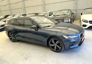 Volvo V60 II  Kombi 2.0 D4 190KM 2019 Volvo V60 4x4 V60 2.0D 190 KM R-Design 2020r Warszawa 2.0 Diesel 190KM, zdjęcie 9