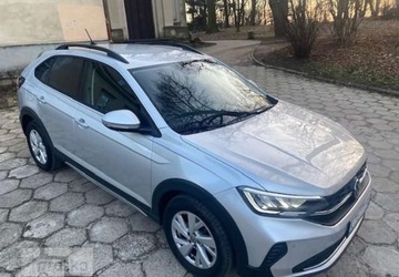 Volkswagen T-Roc 2023 Volkswagen Taigo automat DSG wersja Life ledy alufelgi navi tylko 7000 km, zdjęcie 11