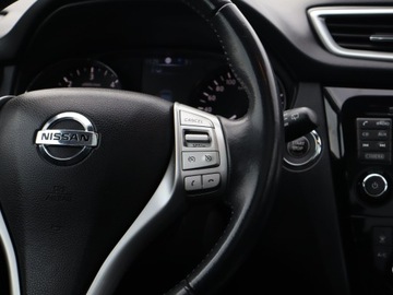 Nissan Qashqai II Crossover 1.5 dCi 110KM 2016 Nissan Qashqai 1.5 dCi, Navi, Klima, Klimatronic, zdjęcie 18