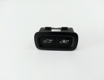 VOLVO XC40 22r. Przycisk klapy elektrycznej 31674801
