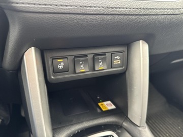 Toyota Corolla Cross 2.0 Hybrid Dynamic Force 197KM 2023 Toyota Corolla Cross 2.0 Hybrid Executive AWD Toyo, zdjęcie 17