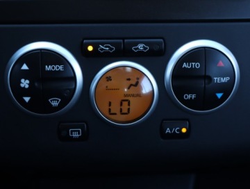 Nissan Tiida Hatchback 1.8 i 125KM 2008 Nissan Tiida 1.8 i, Klima, Klimatronic, Tempomat, zdjęcie 16