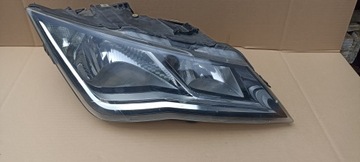 LAMPA PRZEDNIA PRAWA SEAT LEON III 12- 5F1941006A