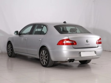 Skoda Superb II Sedan 1.8 TSI 160KM 2009 Skoda Superb 1.8 TSI, Salon Polska, Xenon, Klima, zdjęcie 3
