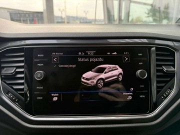 Volkswagen T-Roc I SUV 1.5 TSI ACT 150KM 2021 Volkswagen T-Roc 1.5TSI 150KM Premium DSG Kamera NiskiPrzebieg ACC ASO Sal, zdjęcie 23