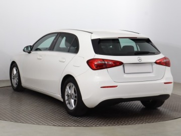 Mercedes Klasa A W177/V177 Hatchback 1.3 180 136KM 2018 Mercedes A A 180, Salon Polska, Skóra, Navi, zdjęcie 3