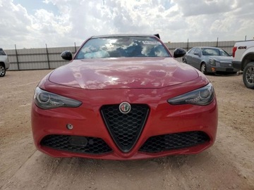 Alfa Romeo Giulia II Sedan Facelifting 2.0 Turbo 280KM 2020 Alfa Romeo Giulia 2020 2.0l 2.0 Benzyna 280KM, zdjęcie 5