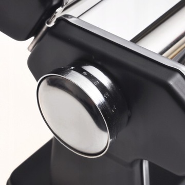 MASZYNKA RĘCZNA DO ROBIENIA MAKARONU I WAŁKOWANIA CIASTA 2-w-1 KAMILLE