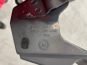 DRŽÁKY DRŽÁK PUMPY SERVA A2214661540 MERCEDES W216 W221 FACELIFT