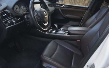 BMW X4 G01 xDrive28i 245KM 2017 BMW X4 BMW X4 xDrive28i Edycja M Sport Mistrzowska Wersja 2.0 Benzyna, zdjęcie 25