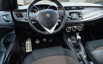 Alfa Romeo Giulietta Nuova II Hatchback 5d Facelifting 2.0 JTD 16v 150KM 2015 Alfa Romeo Giulietta 2,0 JTDM 150 km LED Klima..., zdjęcie 17
