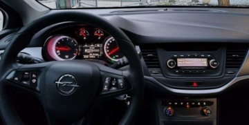 Opel Astra K Hatchback 5d 1.0 Turbo 105KM 2016 Opel Astra Opel Astra Benzyna 105KM, zdjęcie 7