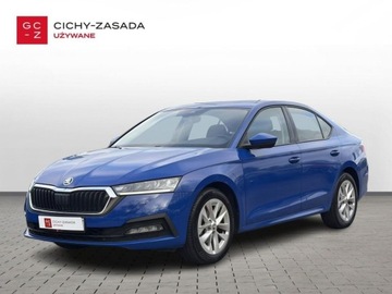 Skoda Octavia IV Liftback 1.0 TSI EVO 110KM 2022 Skoda Octavia Ambition Czujniki parkowania przodtyl Lane Assist Faktura Va