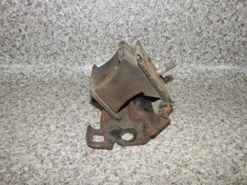 ULOŽENÍ MOTORU NAVARA D40 PATHFINDER 2.5 DCI