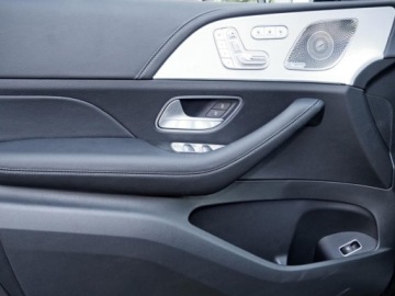 Mercedes GLE V167 SUV Facelifting 3.0 450d 367KM 2026 MERCEDES-BENZ GLE 450 d 4-Matic AMG Line 3.0 (367KM) 2026, zdjęcie 12