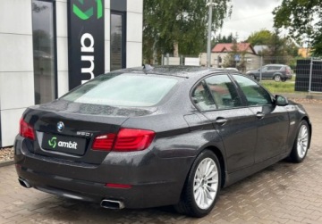 BMW Seria 5 F10-F11 Limuzyna 550i 407KM 2011 BMW Seria 5 550i 408KM 2011r. auto zarejestrowane i ubezpieczone w Polsce, zdjęcie 13