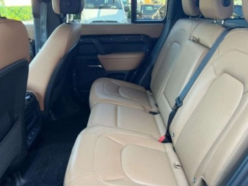 Land Rover Defender IV (L663) Hard Top 90 3.0D R6 250KM 2025 Defender 110 D250 X-Dynamic HSE 3.0 (250KM) 2025, zdjęcie 11