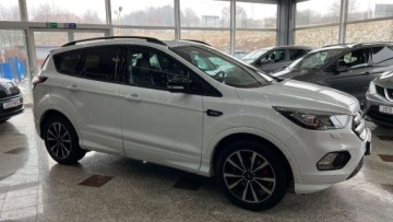 Ford Kuga II SUV Facelifting 2.0 TDCi 150KM 2019 Ford Kuga Ford Kuga 2.0 TDCi ST-LINE Nawigacja Kamera Full led MOZLIWA ZAM, zdjęcie 15