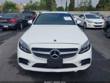 Mercedes Klasa C W205 2019 Mercedes-Benz Klasa C 2019 MERCEDES-BENZ C 300 2.0 Benzyna 255KM, zdjęcie 6