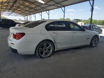BMW Seria 7 F01 Sedan L Facelifting 750Li 450KM 2014 BMW Seria 7 750I, 2014, od ubezpieczalni 4.4 Benzyna 450KM, zdjęcie 3