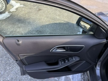 Mercedes Klasa A W176 Hatchback 5d Facelifting 200 156KM 2017 Mercedes A 200 AUTOMAT. ASYSTENT. 1.6 BEN., zdjęcie 12