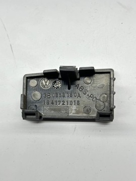 ZAŚLEPKA KONSOLI VOLKSWAGEN PASSAT B5 3B0858180A