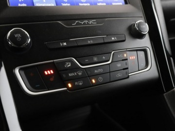 Ford Mondeo V Kombi Facelifting 2.0 EcoBlue 190KM 2019 Ford Mondeo automat full LED virtual cocpit navi, zdjęcie 27