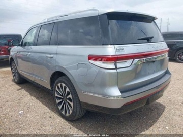 Lincoln Navigator III 2023 Lincoln Navigator Reserve 2023 3.5l 3.5 Benzyna 440KM, zdjęcie 2