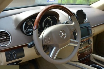 Mercedes Klasa GL X164 Off-roader Facelifting 450 340KM 2011 Mercedes GL 450 340 KM 4Matic 7G-TRONIC 2011r, zdjęcie 16