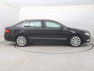 Skoda Superb II Sedan 1.4 TSI 125KM 2011 Skoda Superb 1.4 TSI, Skóra, Navi, Xenon, Klima, zdjęcie 5